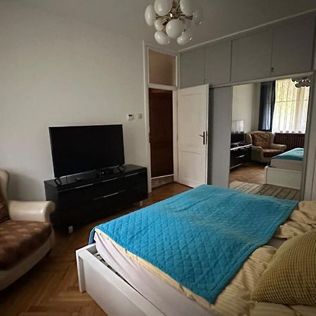 Cosy Apartman In Green Buda Budapest Exterior foto